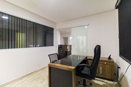 Casa para alugar com 450m², 4 quartos e 3 vagas Casa para alugar com 450m², 4 quartos e 3 vagasEscritório 1
