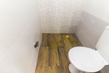 Casa para alugar com 450m², 4 quartos e 3 vagas Casa para alugar com 450m², 4 quartos e 3 vagasBanheiro de Serviço