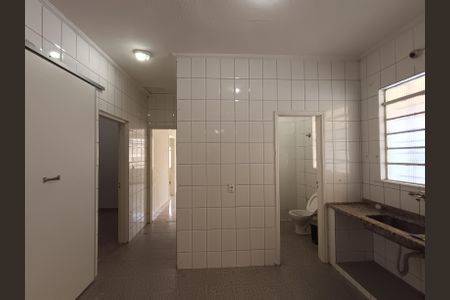 Casa à venda com 245m², 3 quartos e 2 vagasCozinha