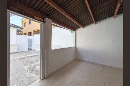 Casa à venda com 245m², 3 quartos e 2 vagasQuintal coberto