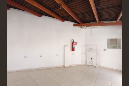 Casa à venda com 245m², 3 quartos e 2 vagasQuintal coberto