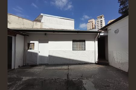 Casa à venda com 245m², 3 quartos e 2 vagasQuintal