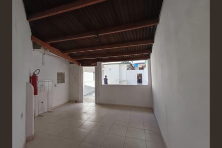 Casa à venda com 245m², 3 quartos e 2 vagasQuintal coberto