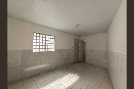 Casa à venda com 245m², 3 quartos e 2 vagasSuíte