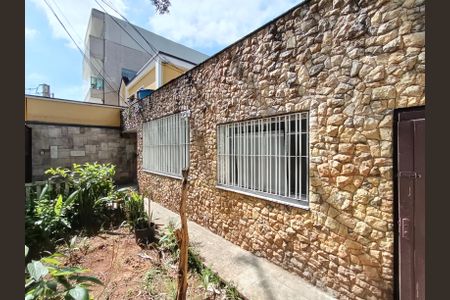 Casa à venda com 245m², 3 quartos e 2 vagasGaragem/Jardim
