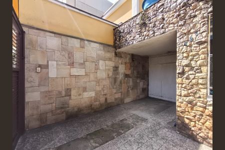 Casa à venda com 245m², 3 quartos e 2 vagasGaragem/Jardim