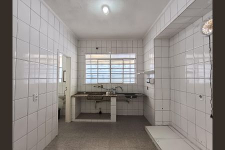 Casa à venda com 245m², 3 quartos e 2 vagasCozinha