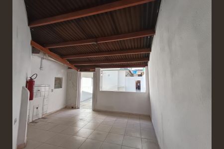 Casa à venda com 245m², 3 quartos e 2 vagasQuintal coberto