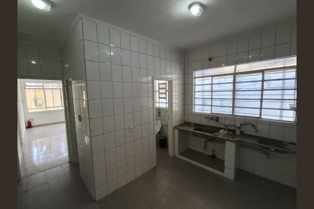 Casa à venda com 245m², 3 quartos e 2 vagasCozinha