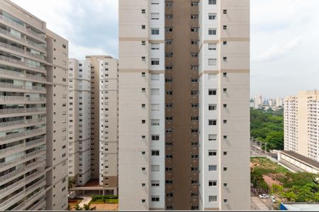 Apartamento para alugar com 47m², 1 quarto e 1 vagaVista