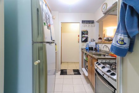 Apartamento à venda com 75m², 3 quartos e 2 vagas Apartamento à venda com 75m², 3 quartos e 2 vagasCozinha e Área de Serviço