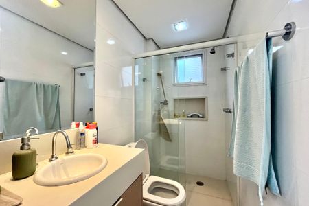 Apartamento à venda com 103m², 2 quartos e 1 vagaBanheiro da Suíte