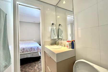 Apartamento à venda com 103m², 2 quartos e 1 vagaBanheiro da Suíte