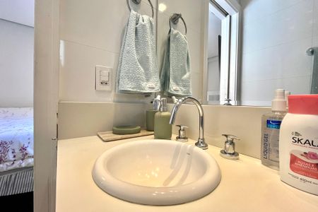 Apartamento à venda com 103m², 2 quartos e 1 vagaBanheiro da Suíte