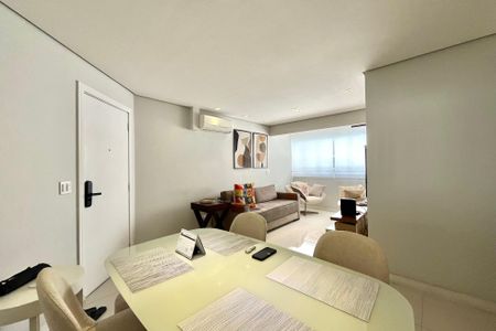 Apartamento à venda com 103m², 2 quartos e 1 vagaSala
