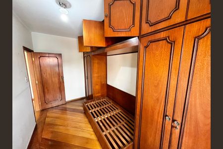 Casa à venda com 200m², 4 quartos e 3 vagasQuarto 2