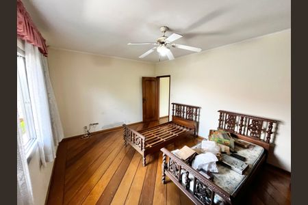 Casa à venda com 200m², 4 quartos e 3 vagasQuarto 1