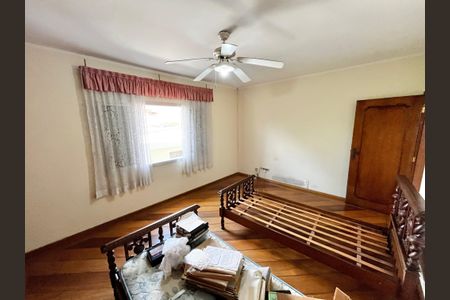 Casa à venda com 200m², 4 quartos e 3 vagasQuarto 1