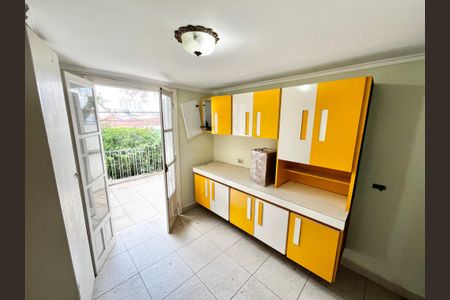 Casa à venda com 200m², 4 quartos e 3 vagasQuarto de Serviço
