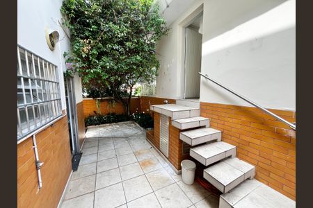 Casa à venda com 200m², 4 quartos e 3 vagasQuintal