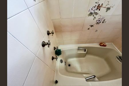 Casa à venda com 200m², 4 quartos e 3 vagasBanheiro da Suíte