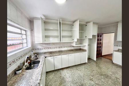 Casa à venda com 200m², 4 quartos e 3 vagasCozinha