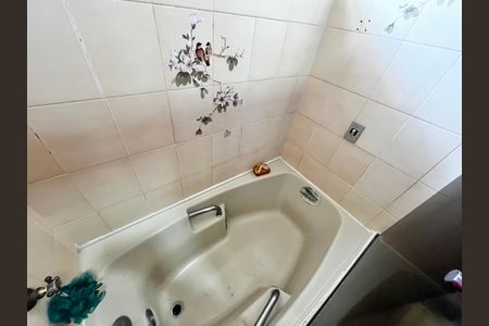 Casa à venda com 200m², 4 quartos e 3 vagasBanheiro da Suíte