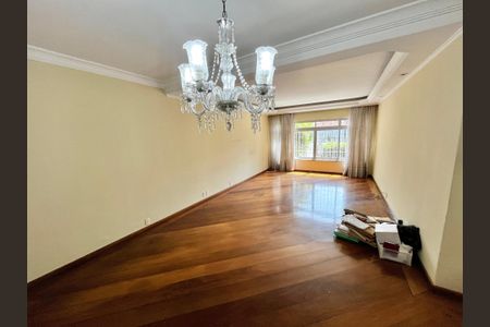 Sala de casa à venda com 4 quartos, 200m² em Jardim do Colegio (zona Norte), São Paulo