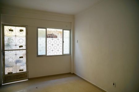 Sala de casa para alugar com 2 quartos, 60m² em Santa Rosa, Niterói