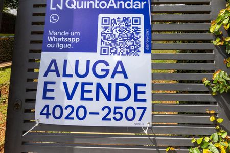 Casa de condomínio para alugar com 500m², 4 quartos e 5 vagasPlaca