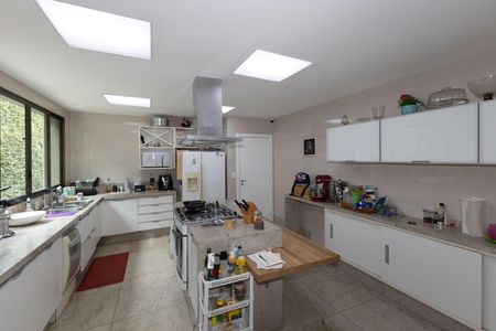 Casa de condomínio para alugar com 500m², 4 quartos e 5 vagasCozinha