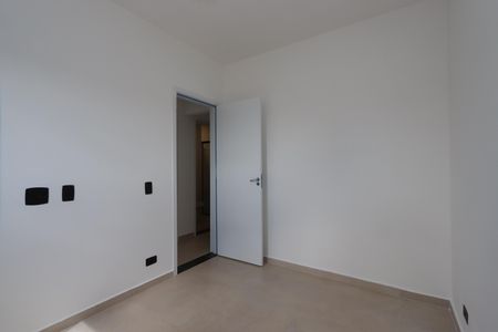 Quarto 1 de apartamento para alugar com 2 quartos, 49m² em Vila Fernandes, São Paulo