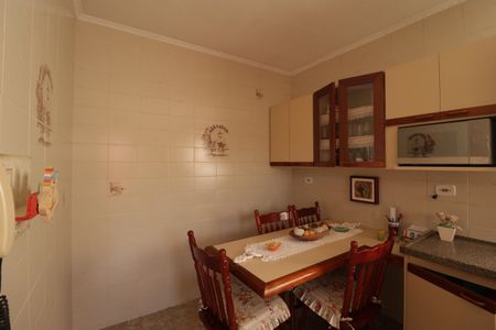 Casa para alugar com 70m², 2 quartos e 1 vagaBanheiro