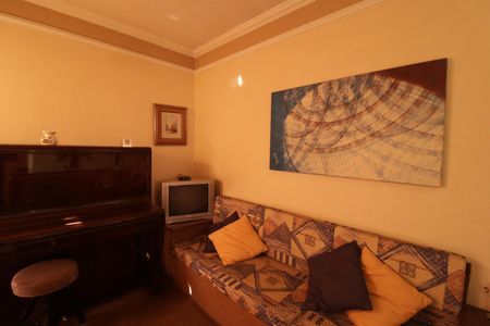 Casa para alugar com 70m², 2 quartos e 1 vagaSala