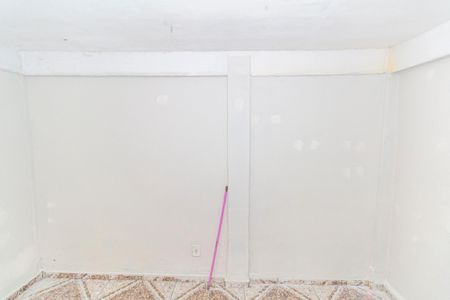 Sala de casa para alugar com 1 quarto, 34m² em Honório Gurgel, Rio de Janeiro