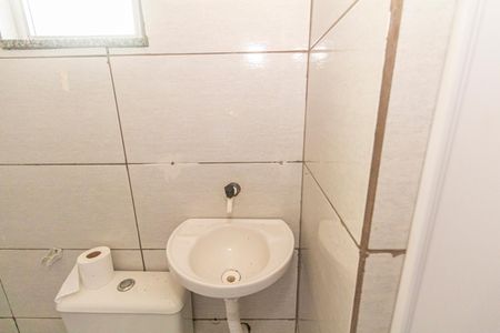 Casa para alugar com 34m², 1 quarto e sem vaga Casa para alugar com 34m², 1 quarto e sem vagaBanheiro