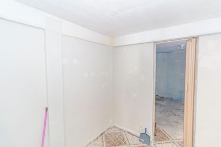 Sala de casa para alugar com 1 quarto, 34m² em Honório Gurgel, Rio de Janeiro