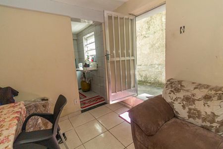 Sala de casa para alugar com 1 quarto, 35m² em Honório Gurgel, Rio de Janeiro