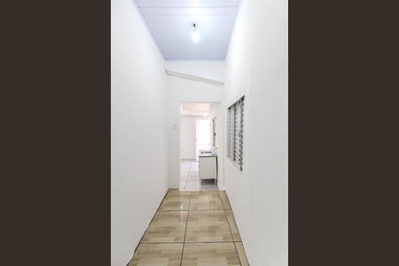 Quarto de casa para alugar com 1 quarto, 25m² em Jardim Robru, São Paulo