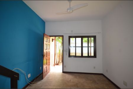 Sala de casa para alugar com 2 quartos, 70m² em Campinho, Rio de Janeiro