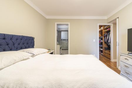 Apartamento à venda com 165m², 3 quartos e 3 vagasQuarto Suíte 1