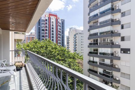 Apartamento à venda com 165m², 3 quartos e 3 vagasVaranda da Sala