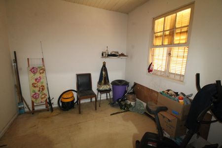 Casa à venda com 400m², 5 quartos e 2 vagasCasa 1 - Quarto 3