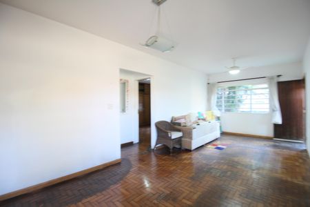 Casa à venda com 2 quartos, 287m² em Vila Suzana, São Paulo