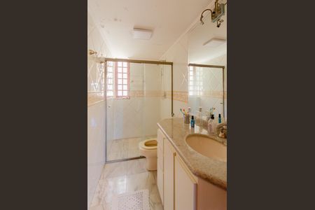 Casa à venda com 800m², 4 quartos e 6 vagasBanheiro Social