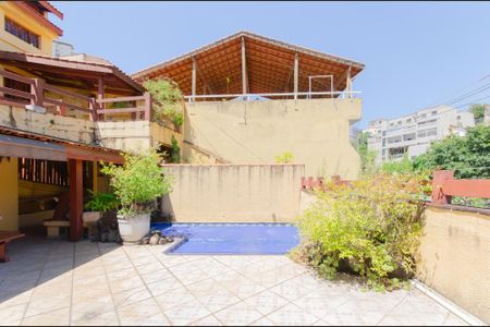 Casa à venda com 800m², 4 quartos e 6 vagasÁrea gourmet