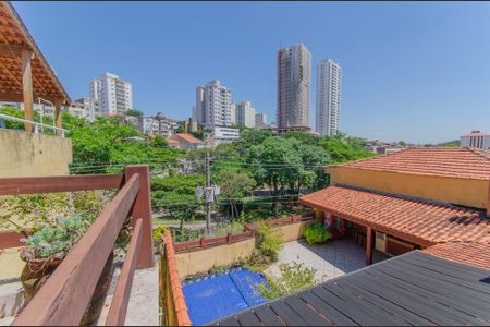 Vista de casa à venda com 4 quartos, 800m² em Vila Monumento, São Paulo