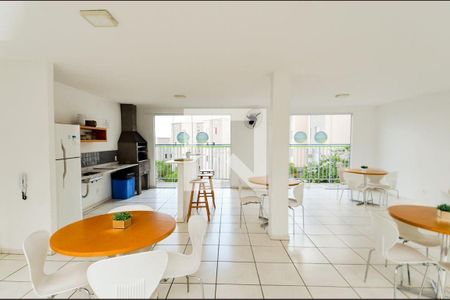 Apartamento para alugar com 43m², 2 quartos e 1 vagaÁrea comum - Salão de festas