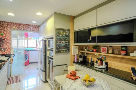 Apartamento à venda com 118m², 3 quartos e 2 vagasCozinha