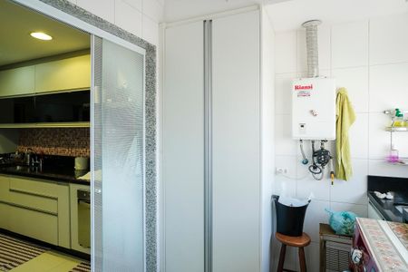 Apartamento à venda com 118m², 3 quartos e 2 vagasÁrea de serviço